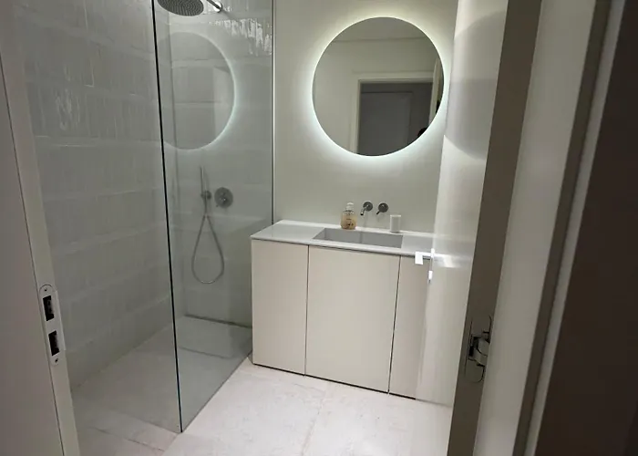 Horizon Beachfront - Pool View,